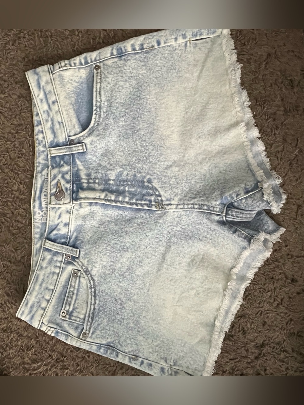 No Boundaries Light Blue Acid Wash Frayed Hem Jean Shorts